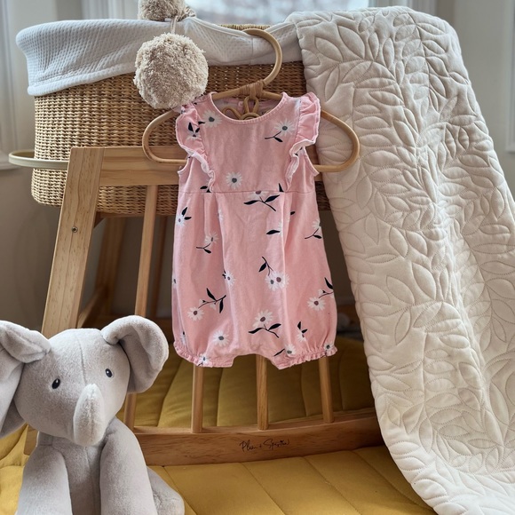 Carter's Baby Girl Romper Daisy 6M - Picture 2 of 7